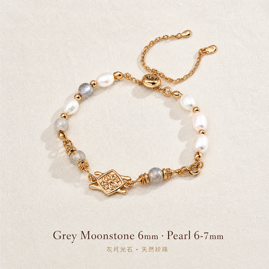 Selene Grey Moonstone Bracelet
